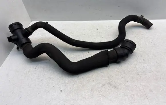 Audi A4 S4 B6 8E 8H Engine coolant pipe/hose 8E0121049