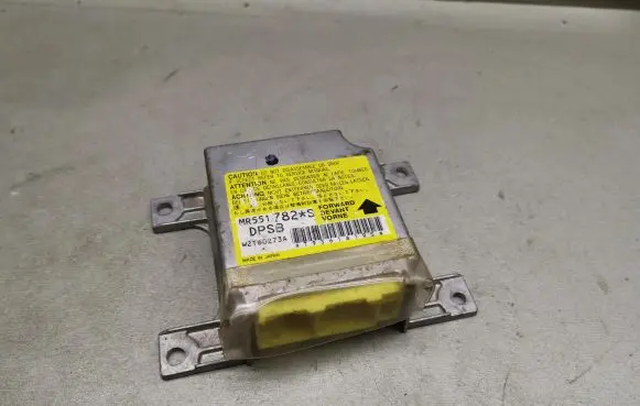 Mitsubishi Pajero Airbag control unit/module MR551782