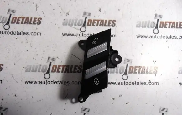 Mercedes-Benz S W221 Central locking switch button A2218213151
