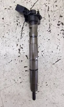 Audi A8 S8 D3 4E Fuel injector 057130277AG