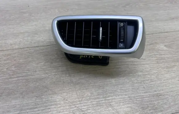 Porsche Cayenne (92A) Dashboard side air vent grill/cover trim 95855270404 95855270401