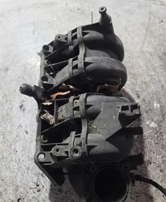 Volkswagen Polo III 6N 6N2 6NF Intake manifold 036129711BL