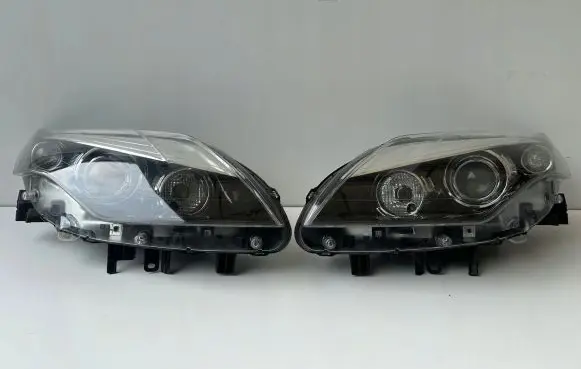 Renault Laguna III Headlights/headlamps set 260105823R