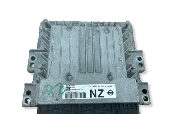 Nissan Qashqai Engine control unit/module 23710BB31A S180067173