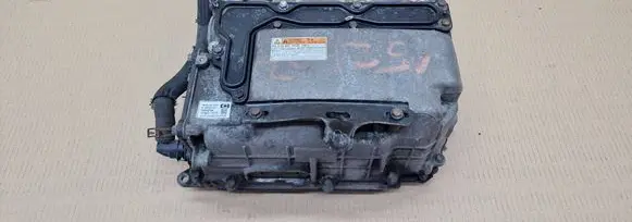 Toyota Auris E180 Voltage converter inverter G920076030