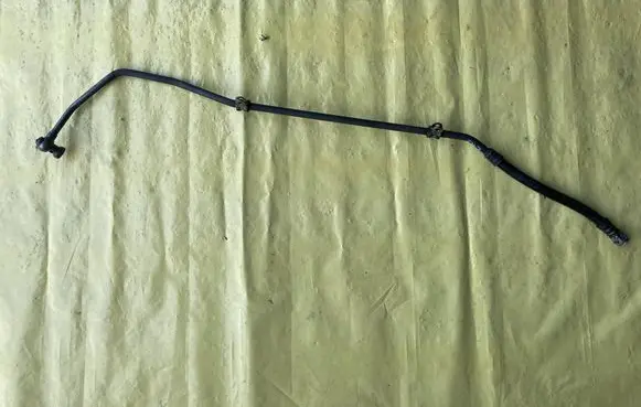 Mercedes-Benz C AMG W204 Gearbox oil cooler pipe/hose A6461802230