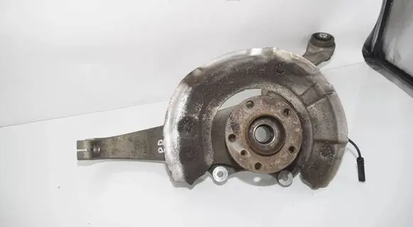 BMW 5 F10 F11 Front wheel hub 6777752 31216777752 6868480