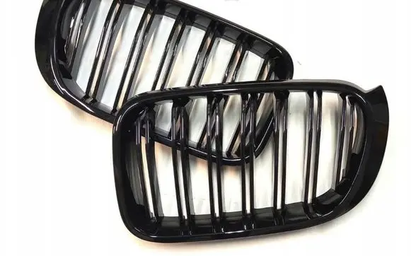 Front bumper upper radiator grill