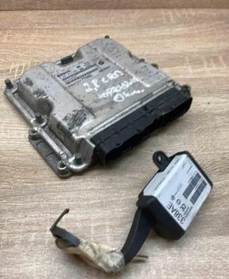 Chrysler Voyager Engine control unit/module ECU P04727770AD P04727338AE