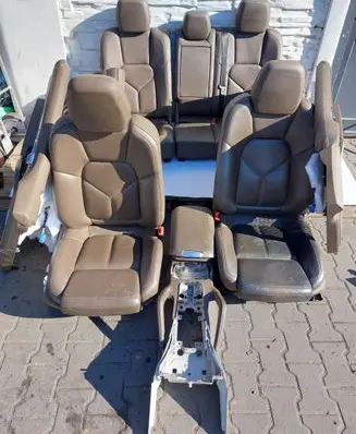 Porsche Cayenne (92A) Interior set 