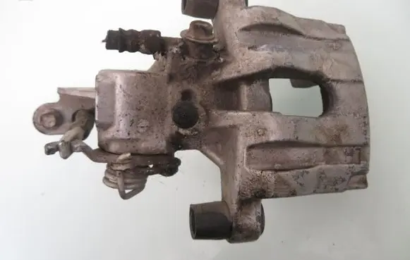 Nissan Primera Rear brake caliper
