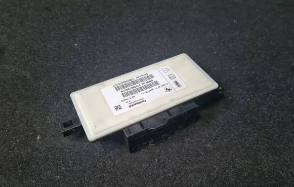 BMW 5 F10 F11 Airbag control unit/module 9280186 65779280186 65779319493