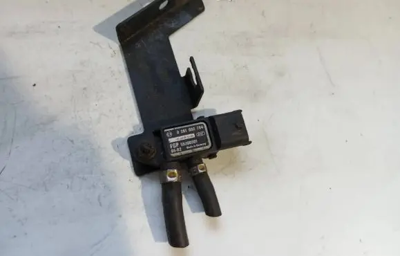 Opel Vectra C Exhaust gas pressure sensor 55200301 0608241FB3 0281002784