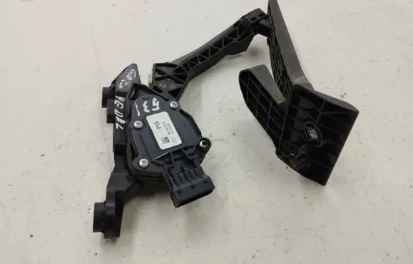 Hyundai i30 Accelerator throttle pedal 32700A6900