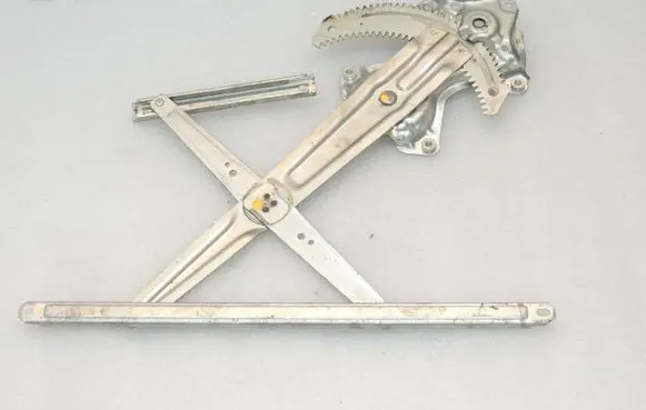 Mitsubishi Outlander Front window lifting mechanism without motor 5713A344