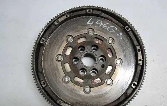 Volkswagen Eos Flywheel 06F105264D