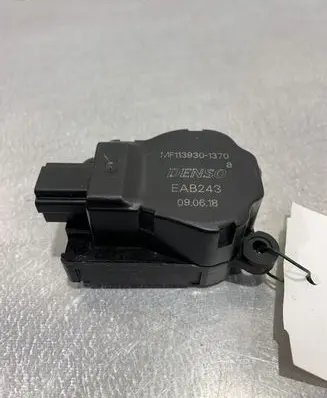 Jaguar F-Pace Air flap motor/actuator MF1139301370