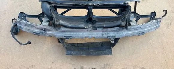 BMW 5 E60 E61 Radiator support slam panel 7054360 271103 11267310