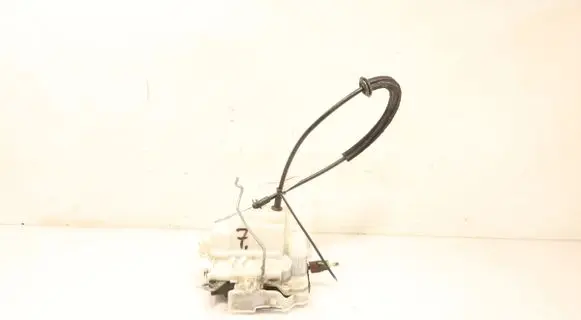 Alfa Romeo 159 Front door lock