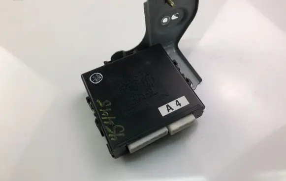 Lexus RX 450H Other control units/modules 8994048010