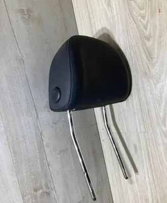 Audi A5 Front seat headrest 
