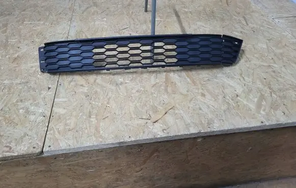 Skoda Fabia Mk3 (NJ) Front bumper lower grill 6V0853677Efabia