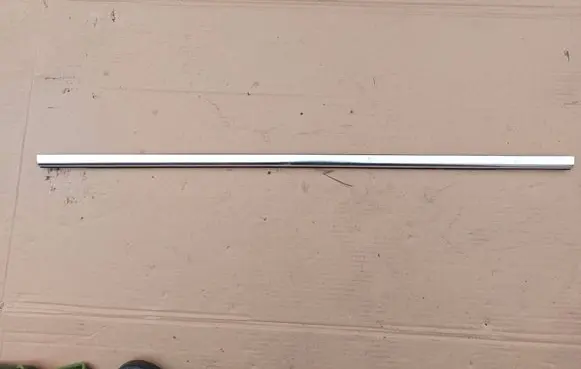 Volkswagen PASSAT B6 Rear door glass trim molding 3C9839476B