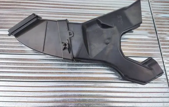 BMW X4 G02 Rain gutter 7411521 15671610 04105103107