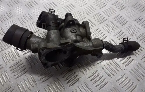 Mazda 3 II Thermostat/thermostat housing 