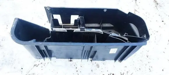 Mercedes-Benz E W211 Other trunk/boot trim element 2118980014