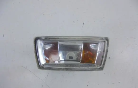 Opel Zafira B Front indicator light 13228580