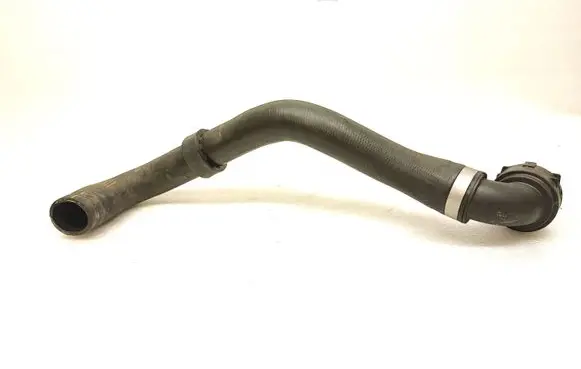 Volvo XC90 Engine coolant pipe/hose 31474845