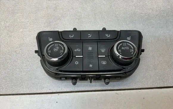 Opel Mokka X Climate control unit 39081560