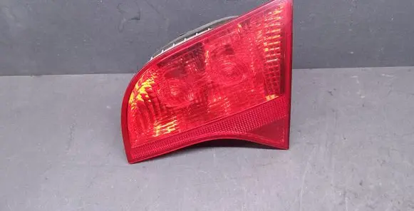 Audi A4 S4 B7 8E 8H Tailgate rear/tail lights 8E9945094 749002 8E9945184