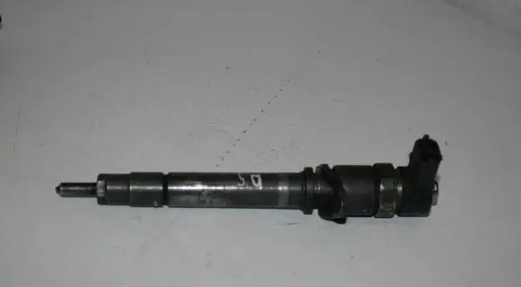 Volvo XC90 Fuel injector 044511078