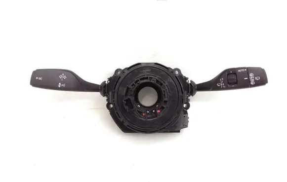 Wiper turn signal indicator stalk/switch