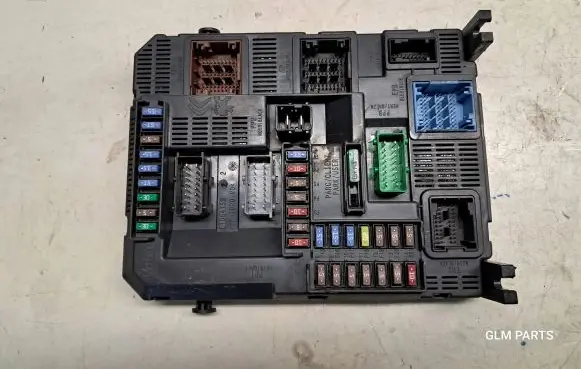 Peugeot 2008 I Fuse box set 9807532080 9807532080-01