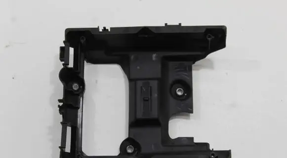 Audi Q7 4M Engine control unit holder 4M0907650B