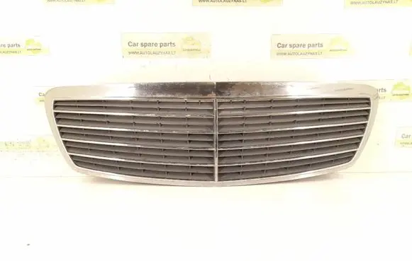 Mercedes-Benz E W211 Front grill 2118800283 2118800583