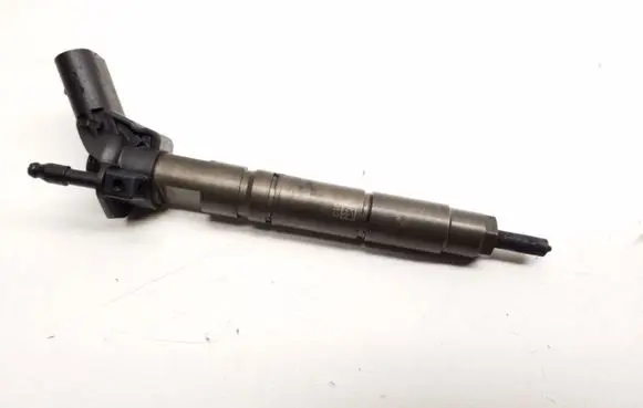 Mercedes-Benz ML W164 Fuel injector A6420700587