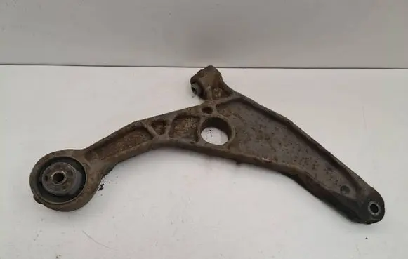Fiat Freemont Front lower control arm/wishbone 04766423