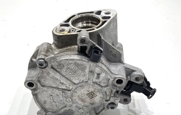 Skoda Octavia Mk4 Vacuum pump 06N145100G