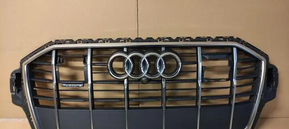 Audi Q7 4M Front bumper upper radiator grill 4M0853651AJ 4M0853651AH 4M0853651AG 4M0853651AF