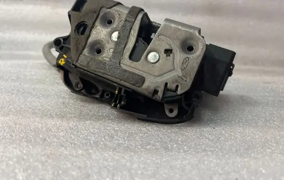 Front door lock