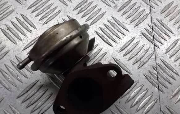 Audi A4 S4 B6 8E 8H EGR valve 059131503B
