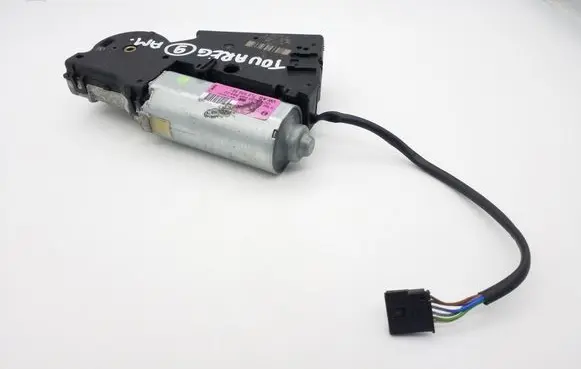 Volkswagen Touareg I Sunroof motor/actuator 7L6959591 92669656402