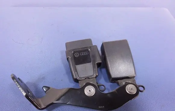 Audi A8 S8 D4 4H Front seatbelt 4H0857740