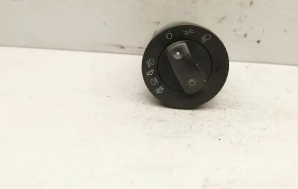 Audi A4 S4 B7 8E 8H Light switch 8E0941531C