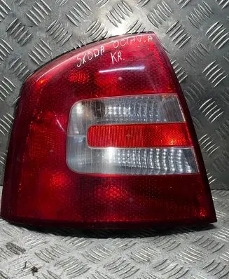 Skoda Octavia Mk2 (1Z) Rear/tail lights 1Z5945111A 1Z5945095A