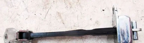Suzuki SX4 S-Cross Front door check strap stopper 